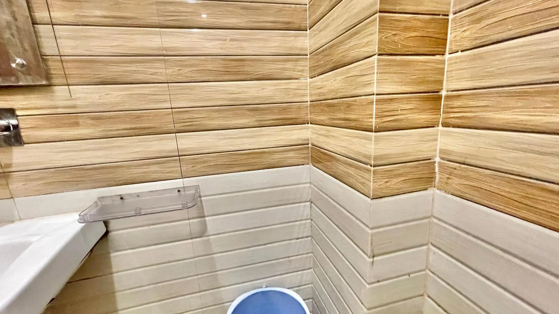 Hotel Janaki ! Varanasi ! होटल जानकी - హోటల్ జానకి Fully-Air-Conditioned-Hotel Family-Friendly-Hotel, Near-Kashi-Vishwanath-Temple And Ganga Ghat