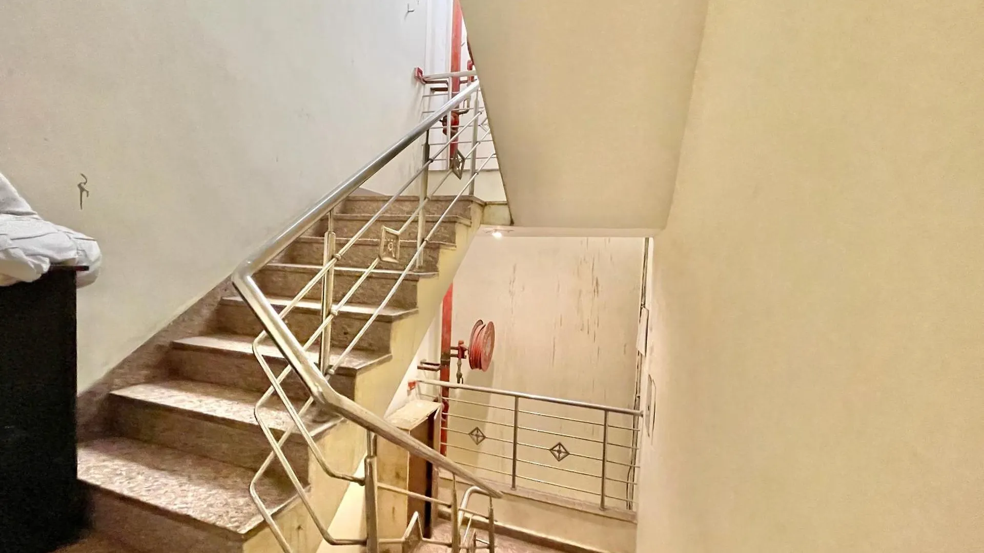 Hotel Janaki ! Varanasi ! होटल जानकी - హోటల్ జానకి Fully-Air-Conditioned-Hotel Family-Friendly-Hotel, Near-Kashi-Vishwanath-Temple And Ganga Ghat