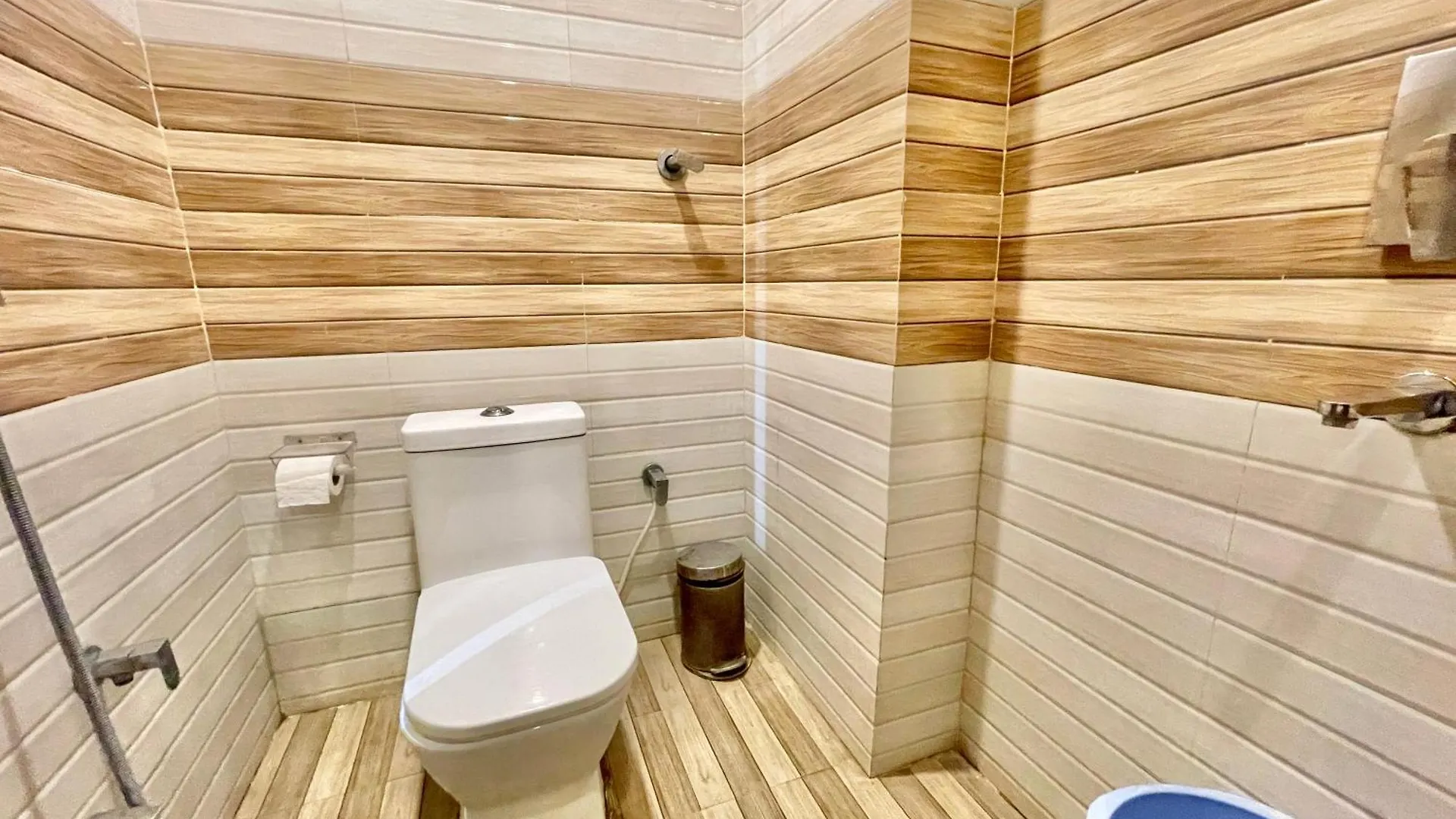 Hotel Janaki ! Varanasi ! होटल जानकी - హోటల్ జానకి Fully-Air-Conditioned-Hotel Family-Friendly-Hotel, Near-Kashi-Vishwanath-Temple And Ganga Ghat